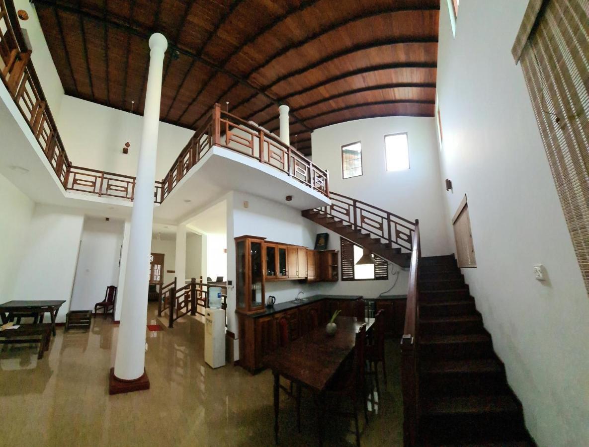 Golden Relax Villa With Pool, Restaurant & European Service Eramudugaha Exterior foto